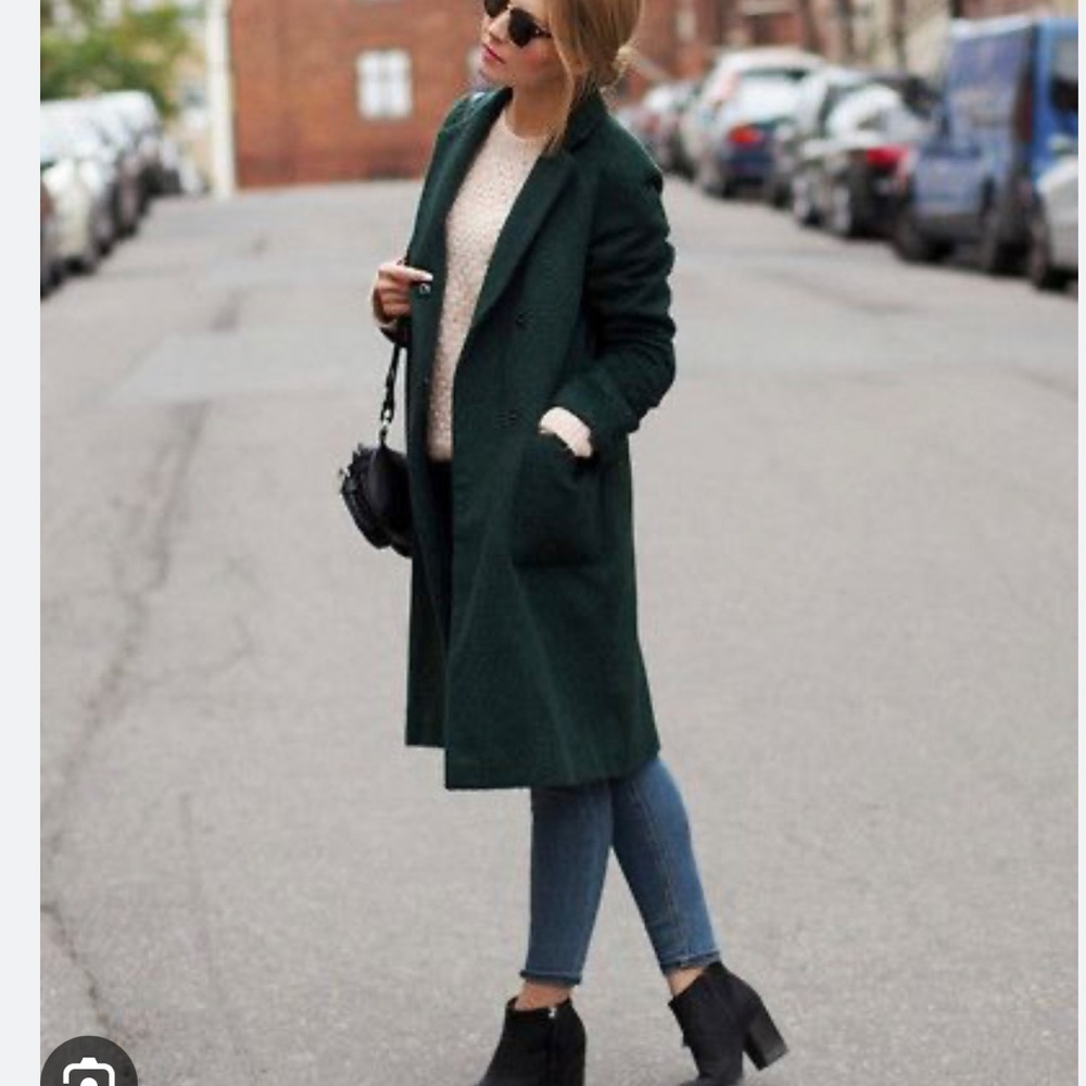 Club Monaco Green Trench Coat with Classic Lapel